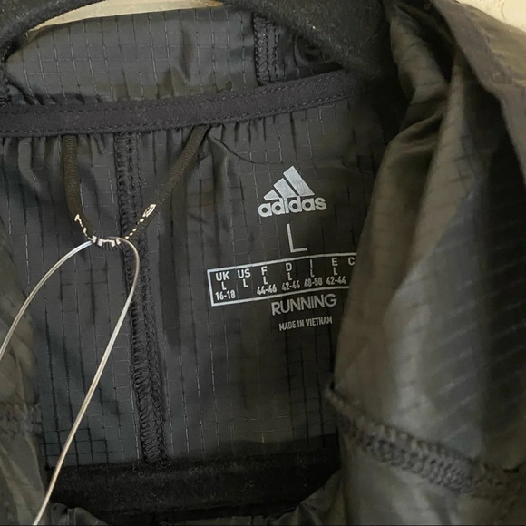 NWT Adidas Own The Run Response Windbreaker Jacket Size Large black light weight - Picture 5 of 12